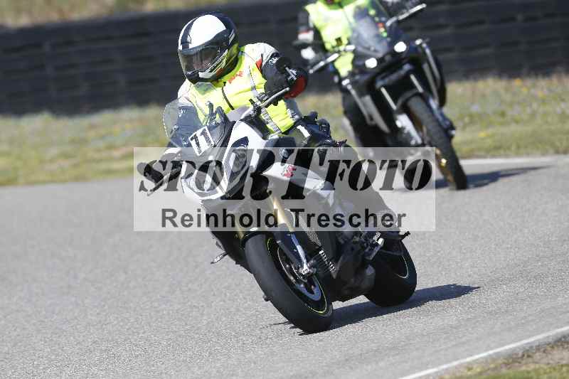 /01 02.04.2026 MAZ ADR/Gruppe gelb Gruppe gruen/71